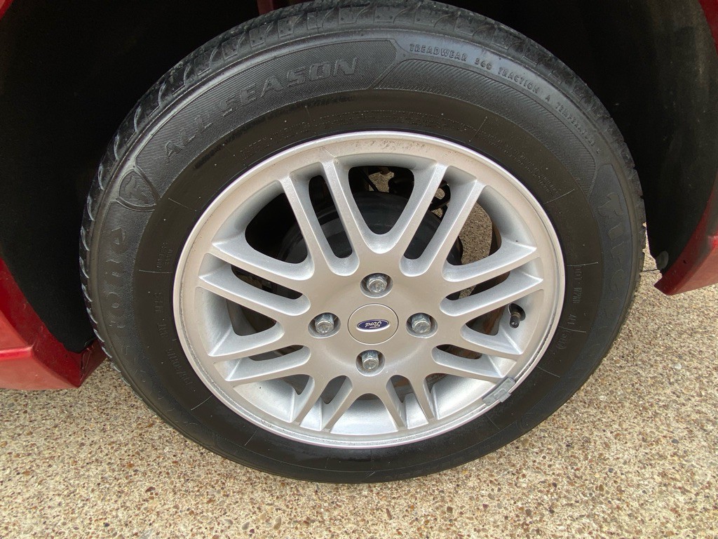 2011 Ford Focus Image 28