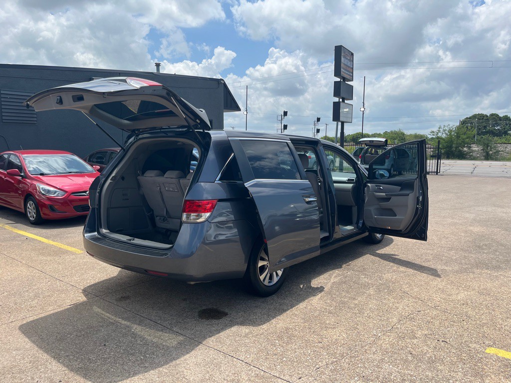 2016 Honda Odyssey Image 12