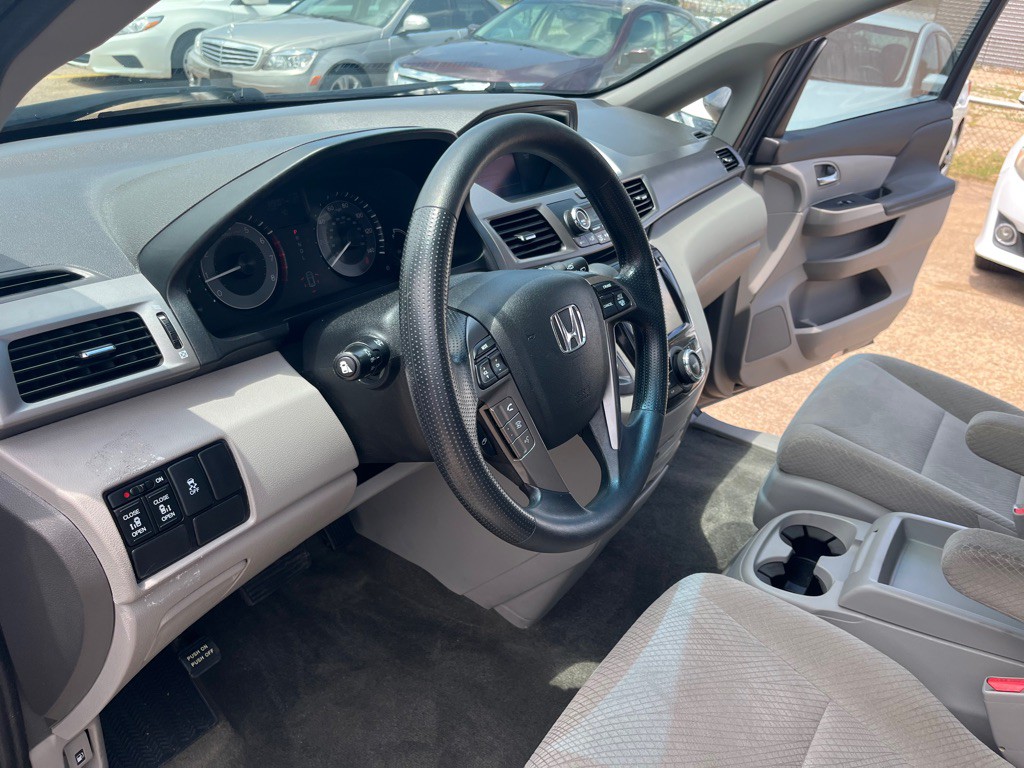 2016 Honda Odyssey Image 14