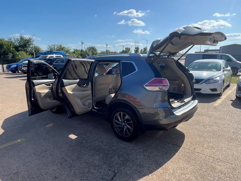 2016 Nissan Rogue Image 10