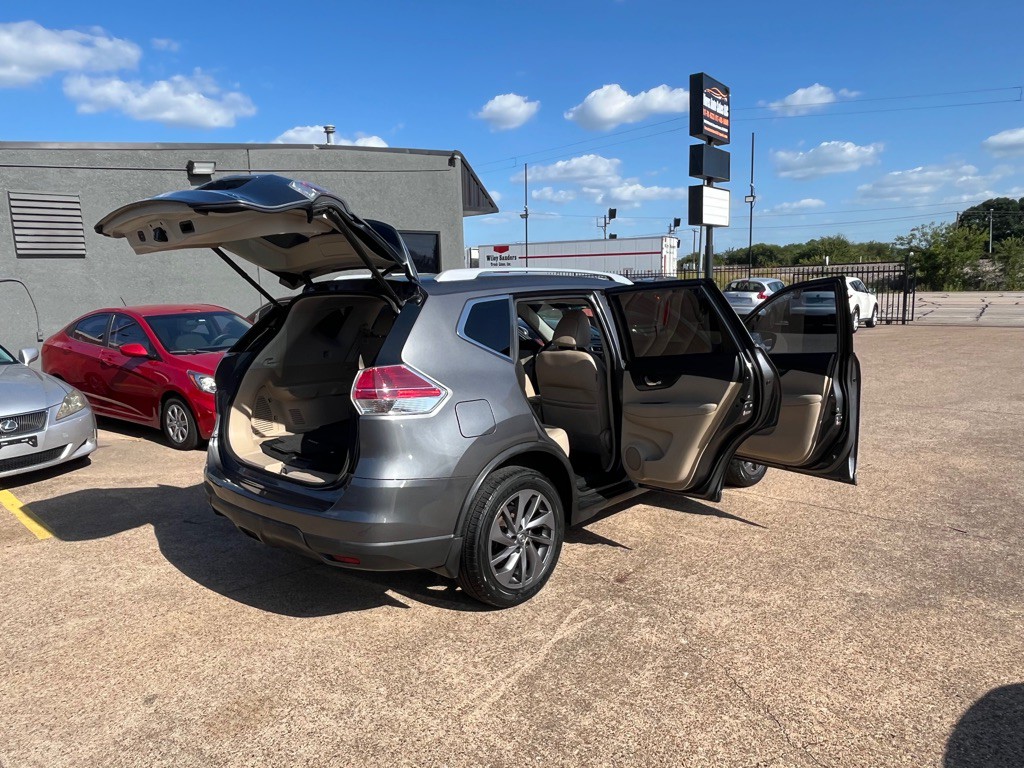 2016 Nissan Rogue Image 12