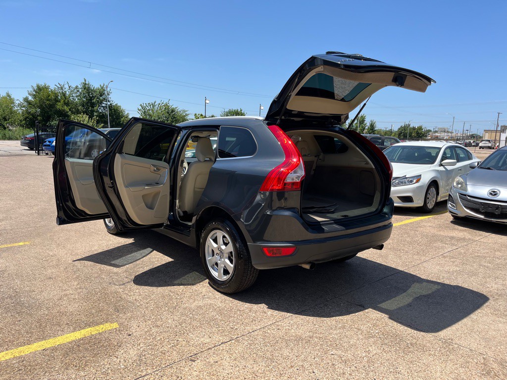 2012 Volvo XC60 Image 10