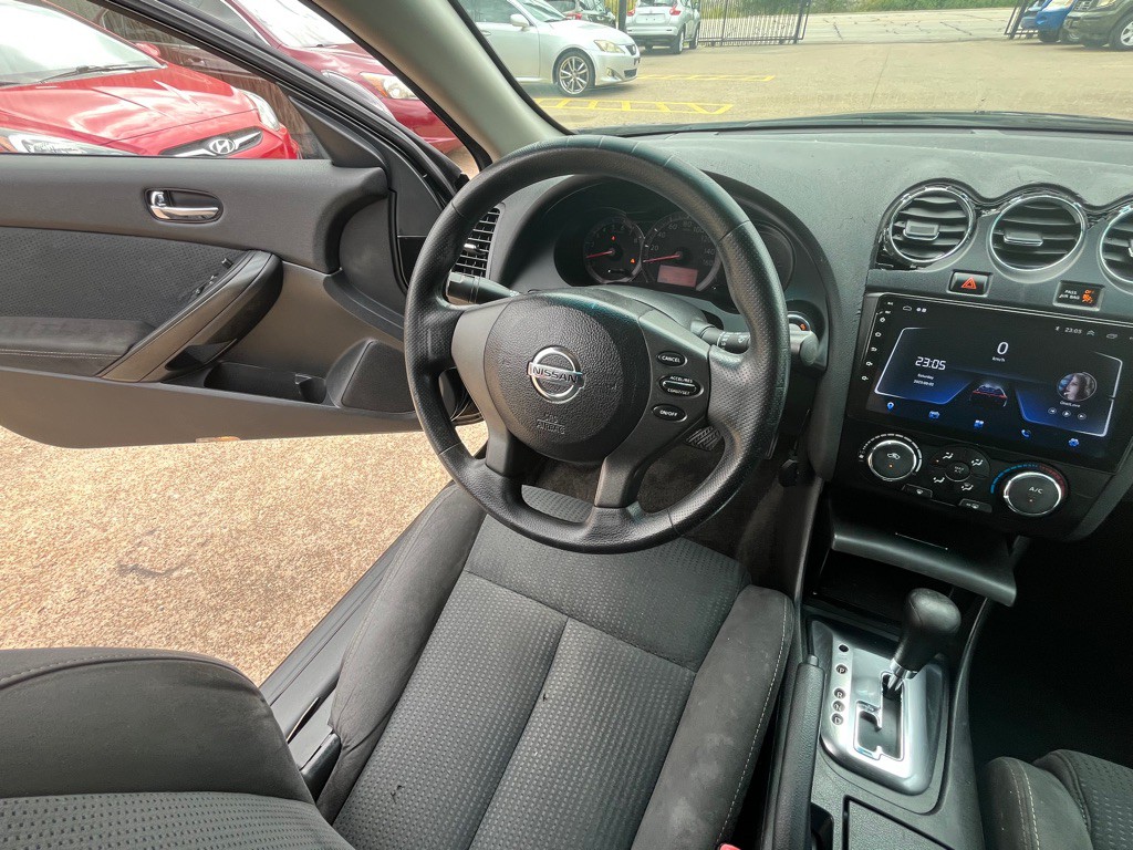 2012 Nissan Altima Image 22