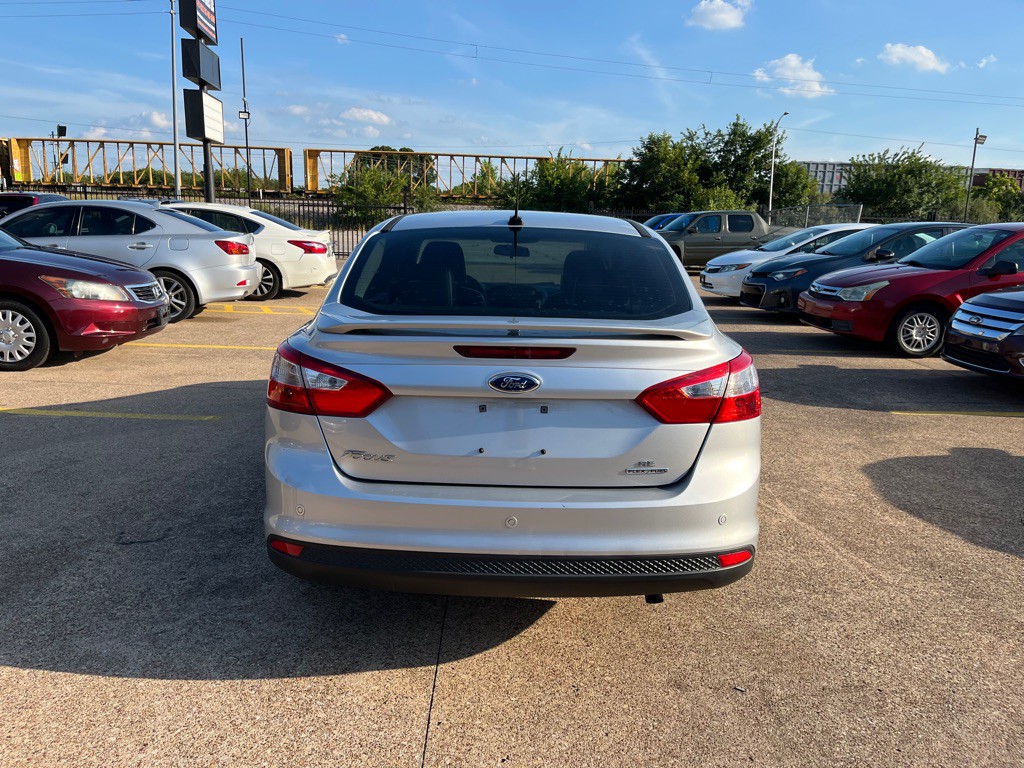 2014 Ford Focus Image 5