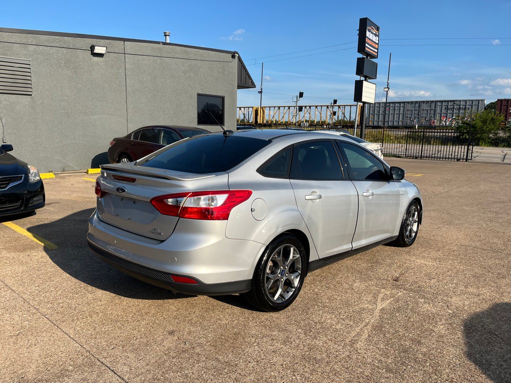 2014 Ford Focus Image 6