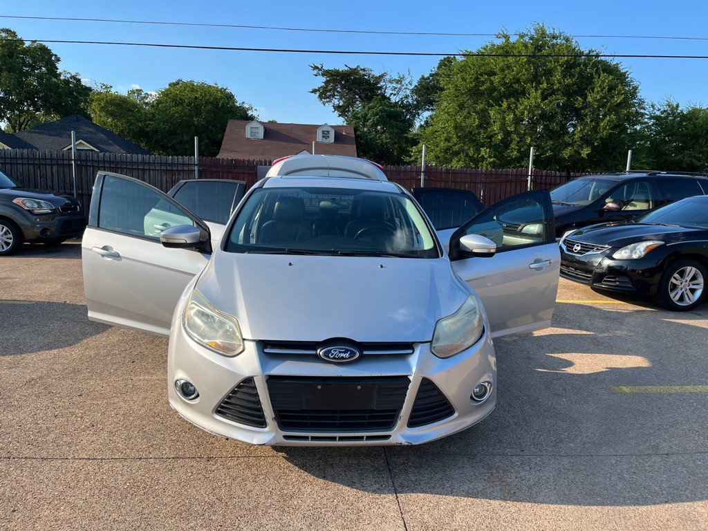2014 Ford Focus Image 8