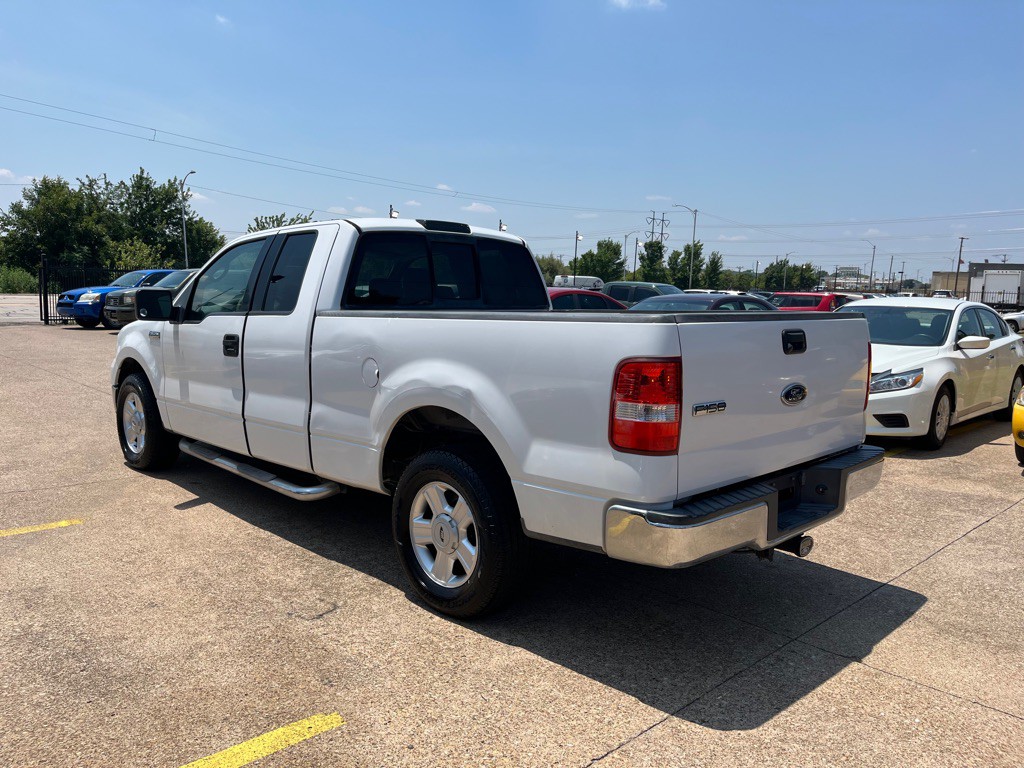 2004 Ford F-150 Image 4