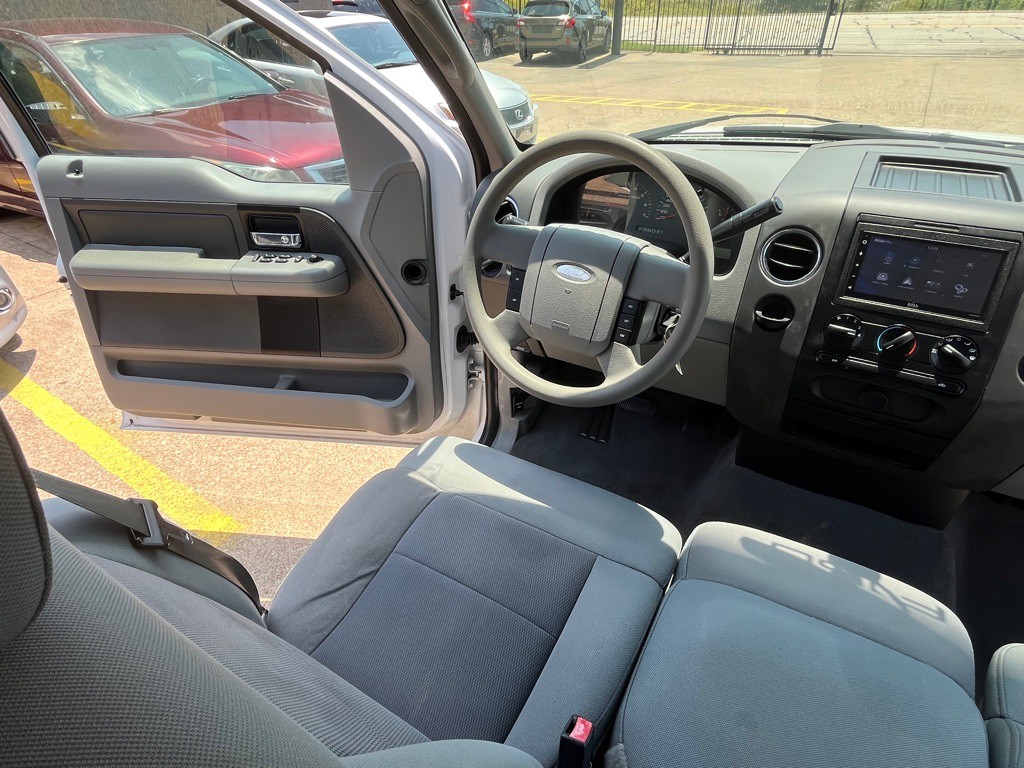 2004 Ford F-150 Image 23