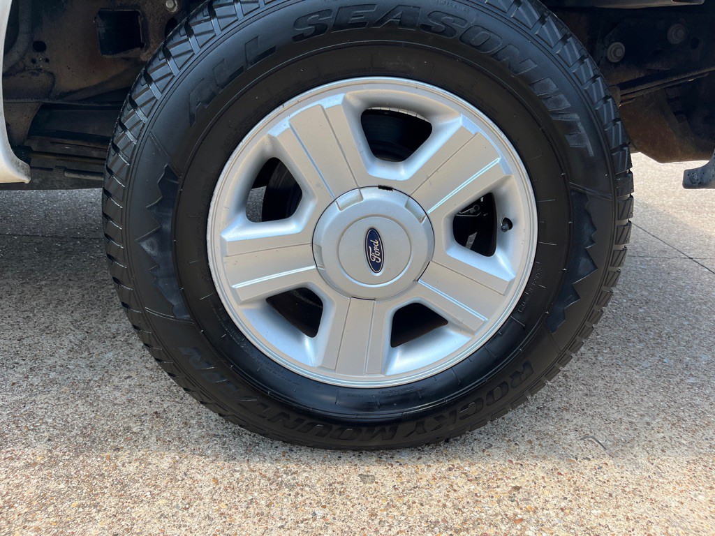 2004 Ford F-150 Image 30