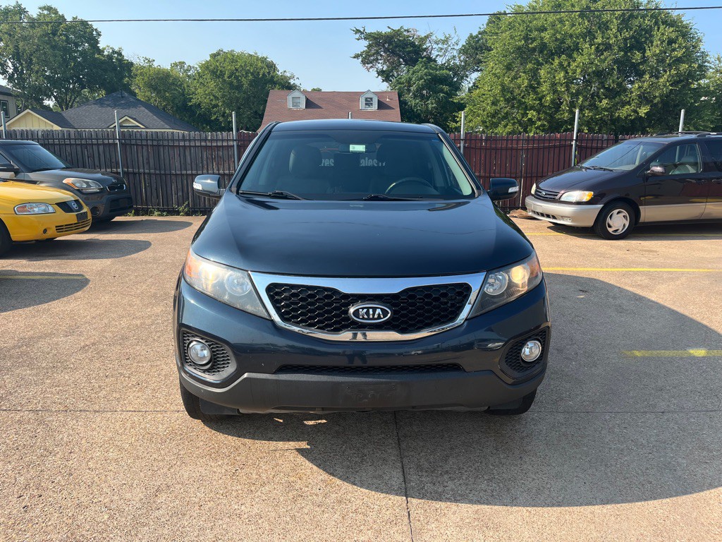 2013 Kia Sorento Image 2