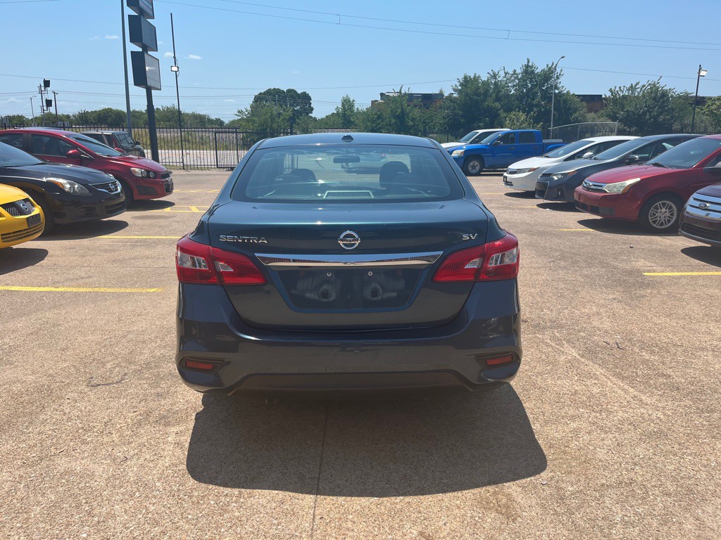 2016 Nissan Sentra Image 5