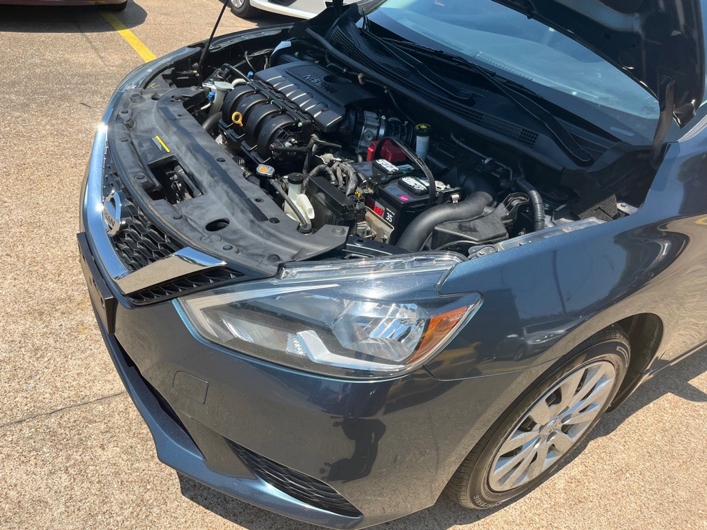 2016 Nissan Sentra Image 30