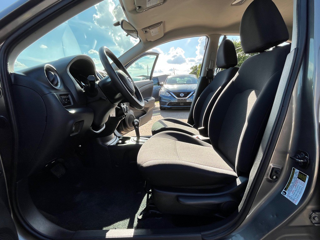2013 Nissan Versa Image 14