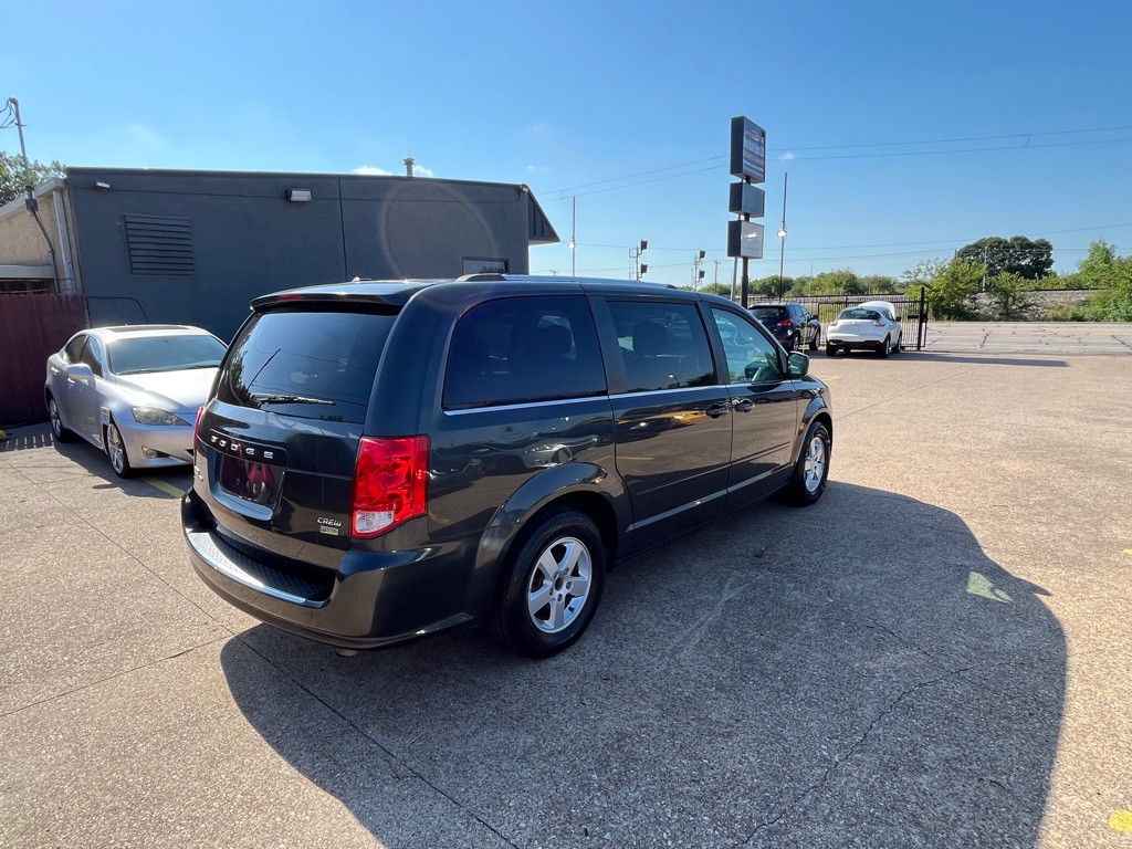 2011 Dodge Grand Caravan Image 6