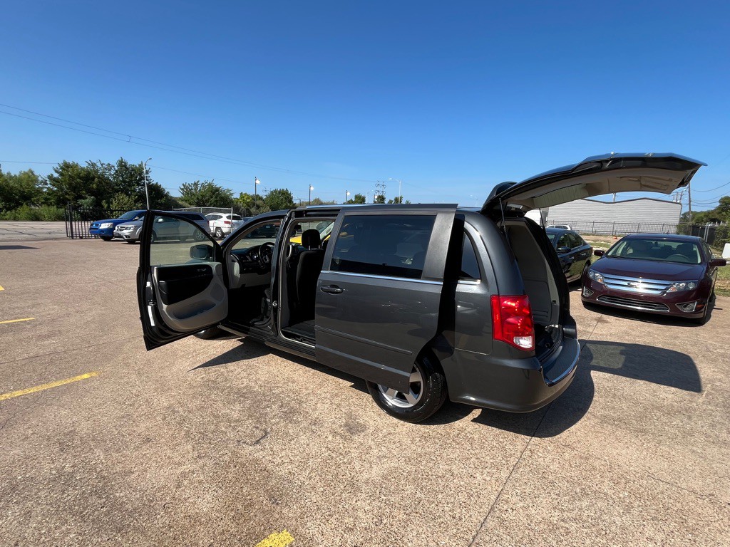 2011 Dodge Grand Caravan Image 10