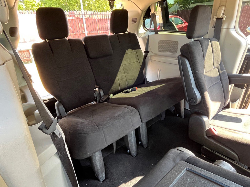 2011 Dodge Grand Caravan Image 19