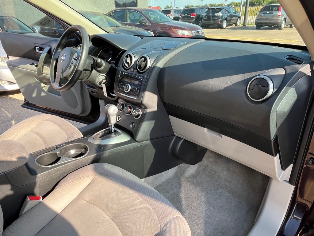 2013 Nissan Rogue Image 19