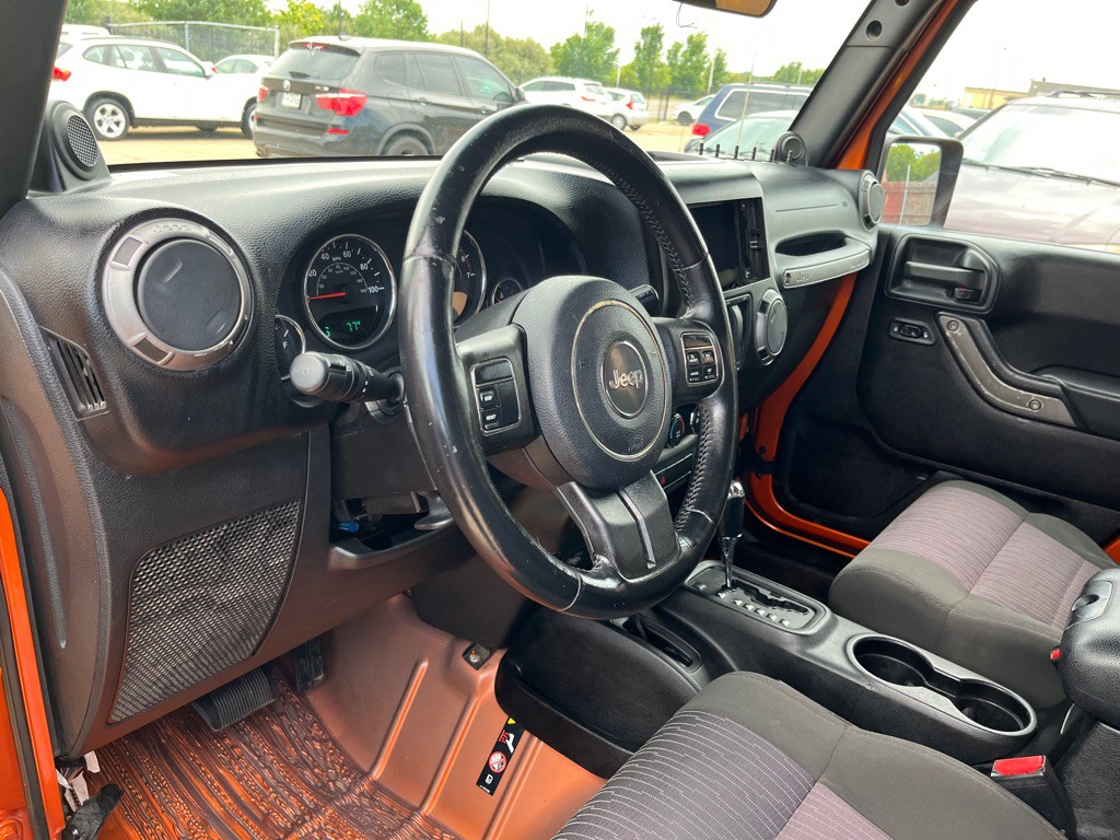 2011 Jeep Wrangler Image 14