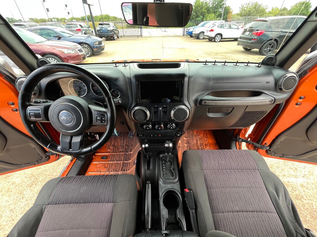 2011 Jeep Wrangler Image 20