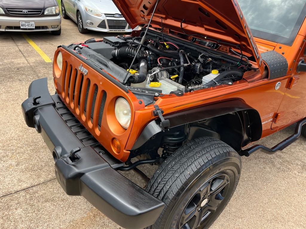 2011 Jeep Wrangler Image 26