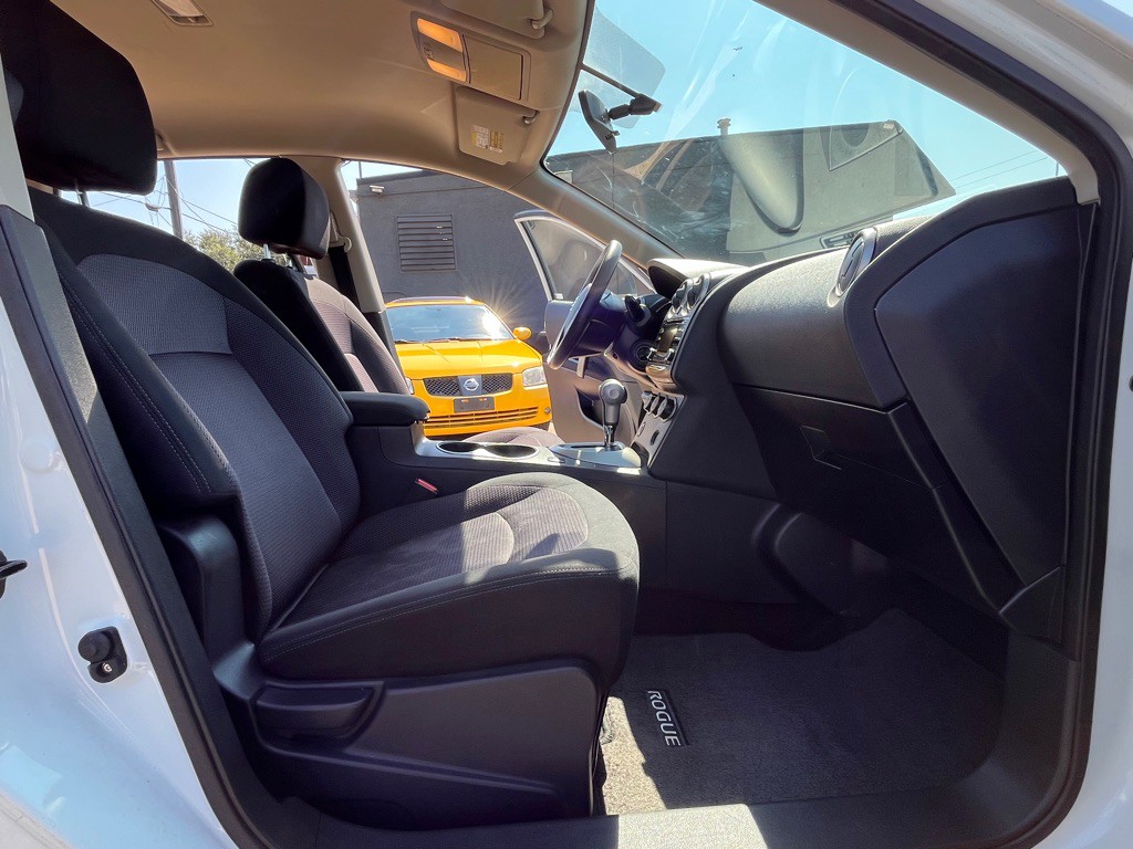 2012 Nissan Rogue Image 19