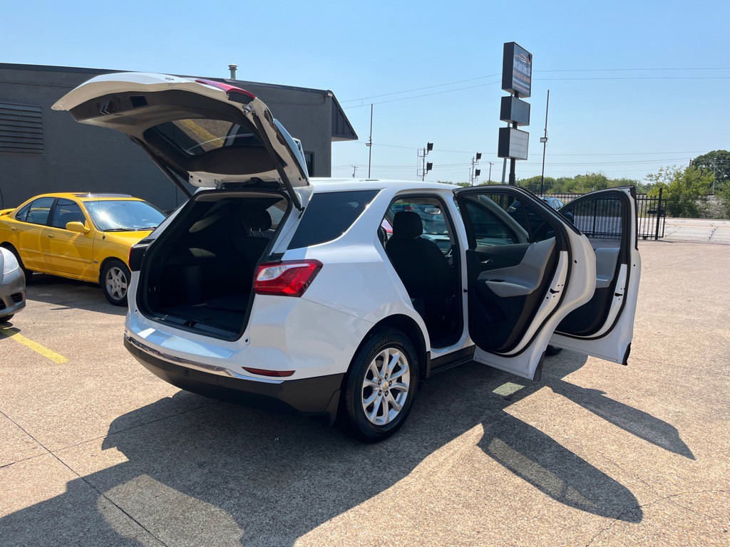2018 Chevrolet Equinox Image 12