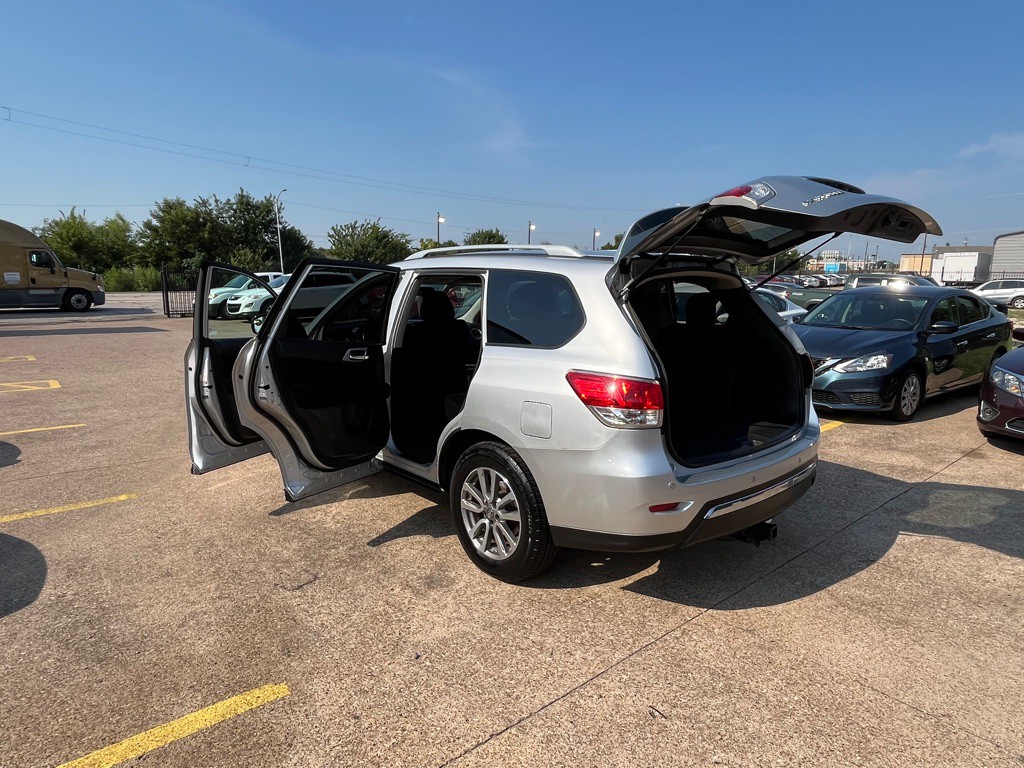 2013 Nissan Pathfinder Image 10