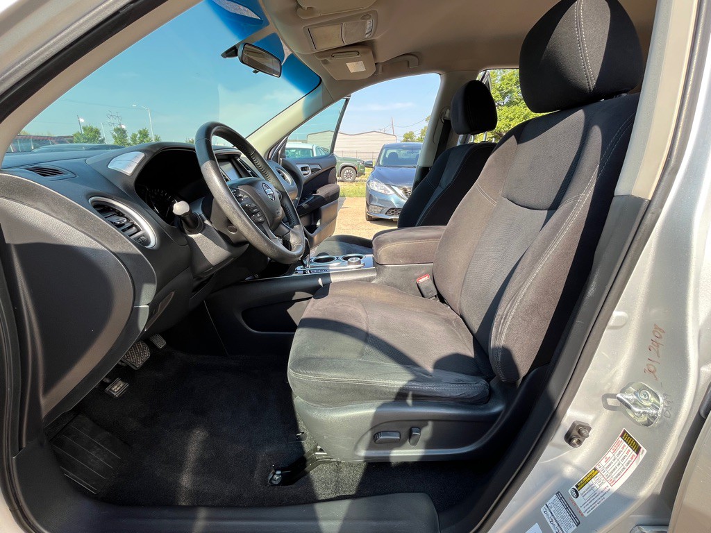 2013 Nissan Pathfinder Image 15
