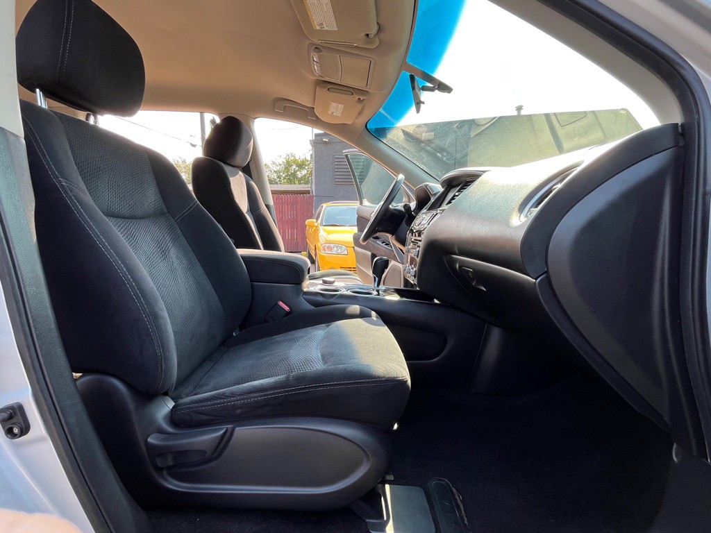 2013 Nissan Pathfinder Image 21