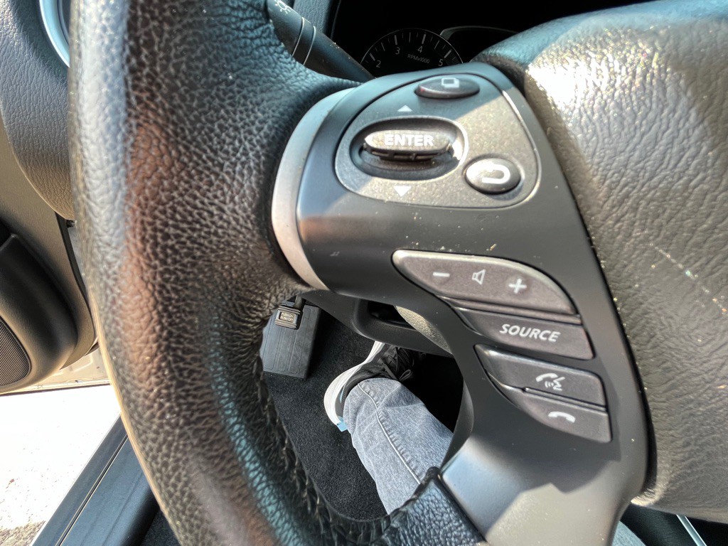 2013 Nissan Pathfinder Image 25