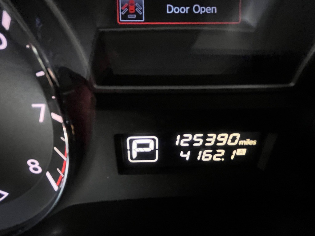 2013 Nissan Pathfinder Image 28