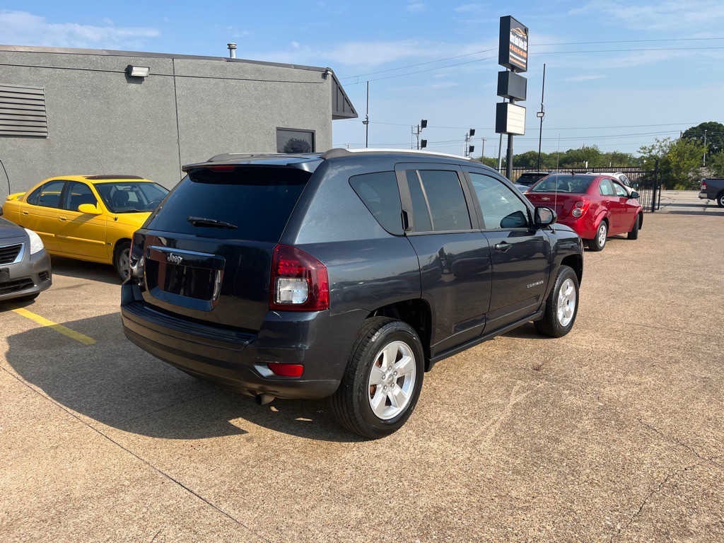 2015 Jeep Compass Image 6