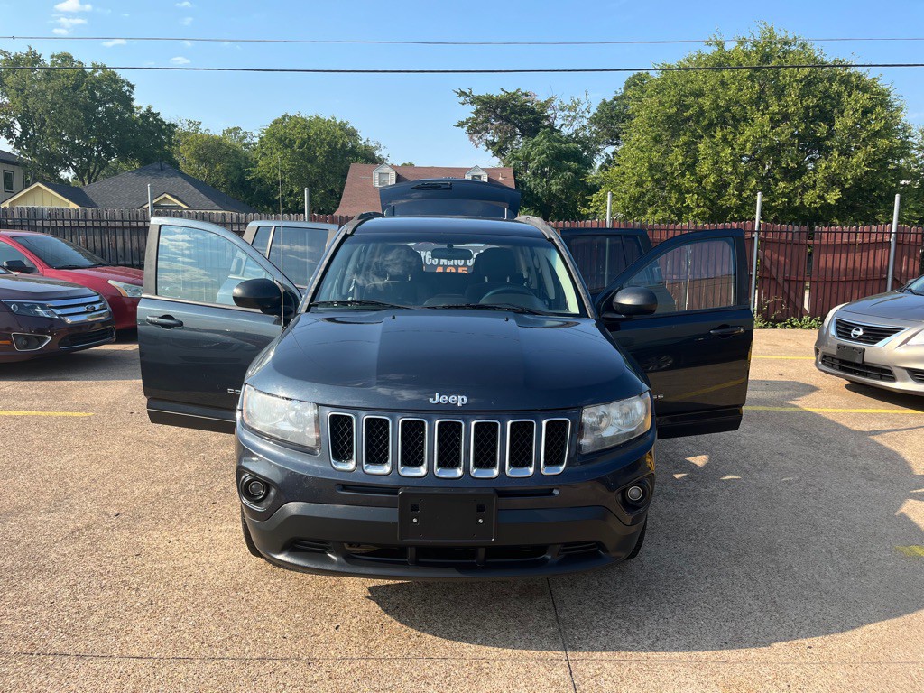 2015 Jeep Compass Image 8