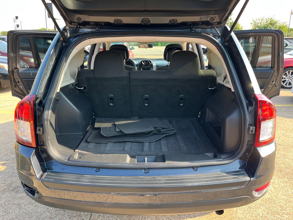2015 Jeep Compass Image 17