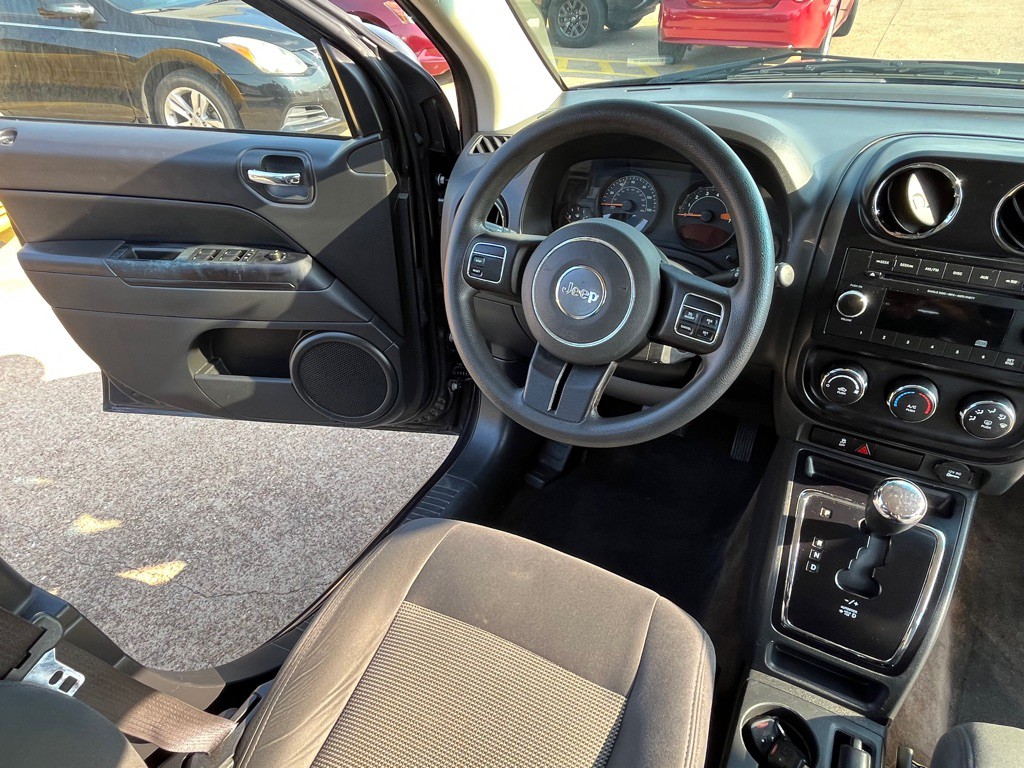 2015 Jeep Compass Image 23