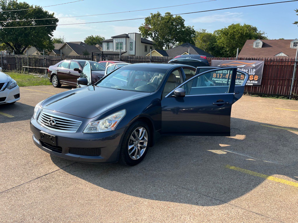 2009 INFINITI G37 Image 9