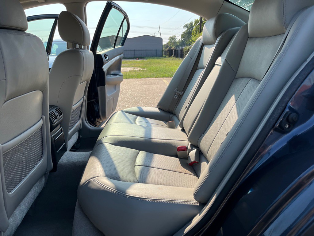 2009 INFINITI G37 Image 16