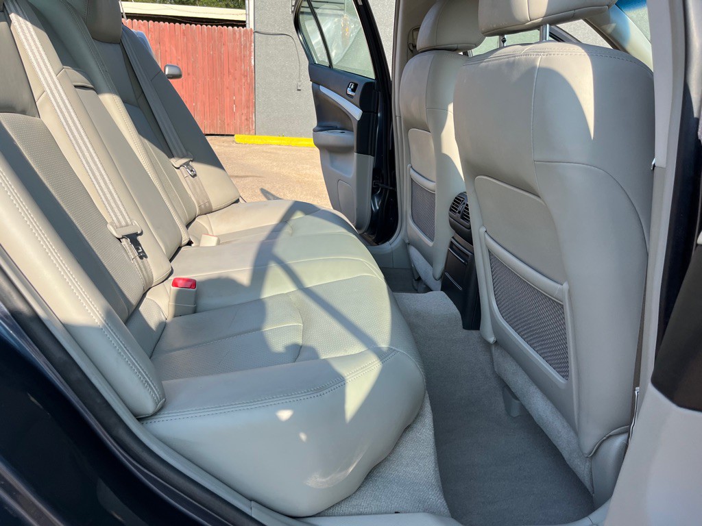 2009 INFINITI G37 Image 18