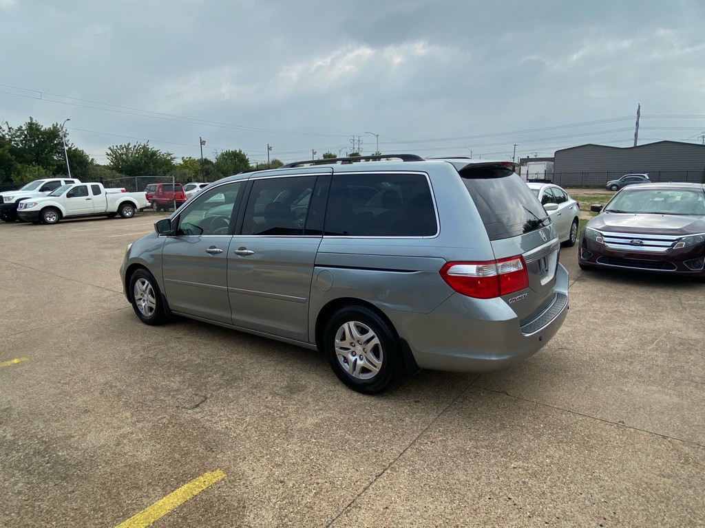 2007 Honda Odyssey Image 4