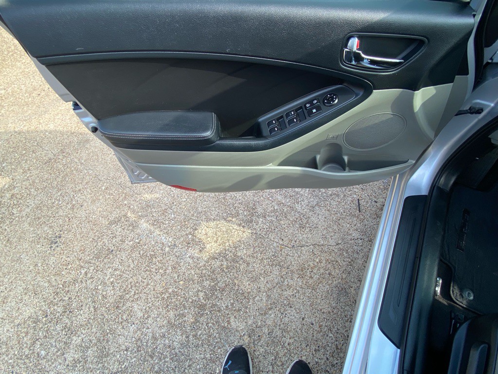 2015 Kia Forte Image 14