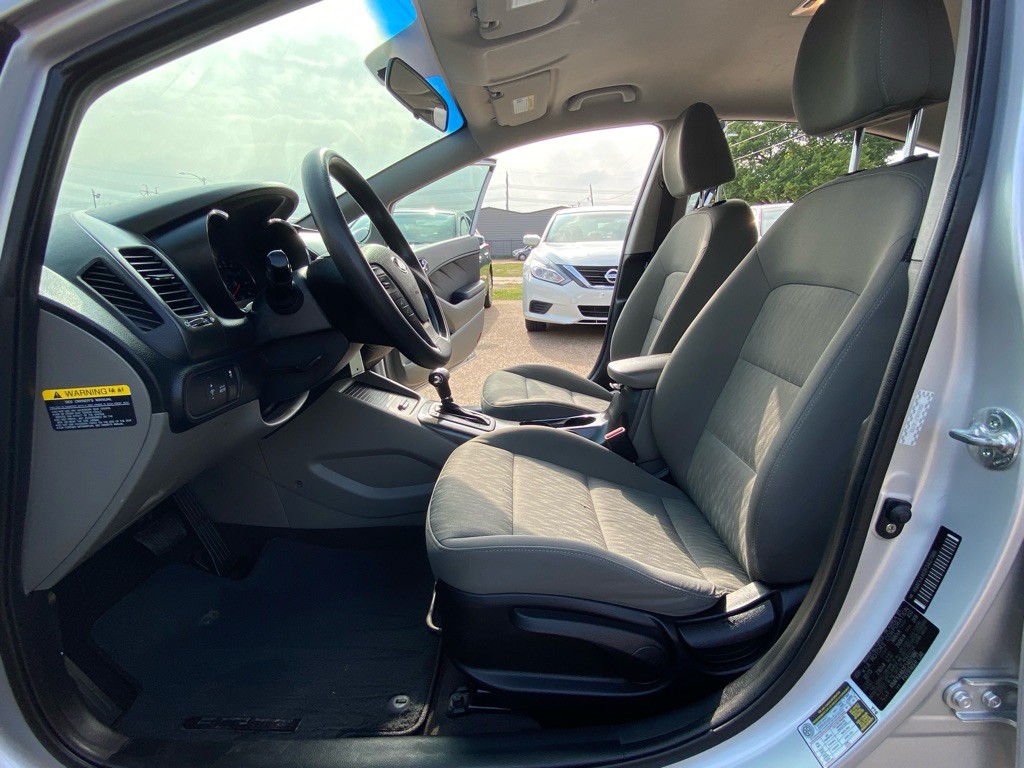 2015 Kia Forte Image 15