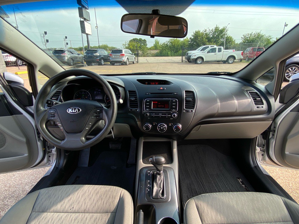 2015 Kia Forte Image 20