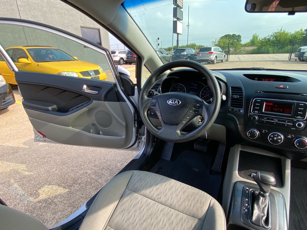 2015 Kia Forte Image 22