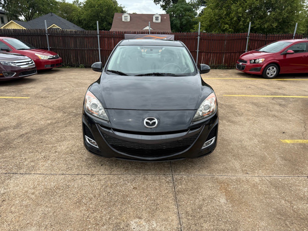 2011 Mazda Mazda3 Image 2