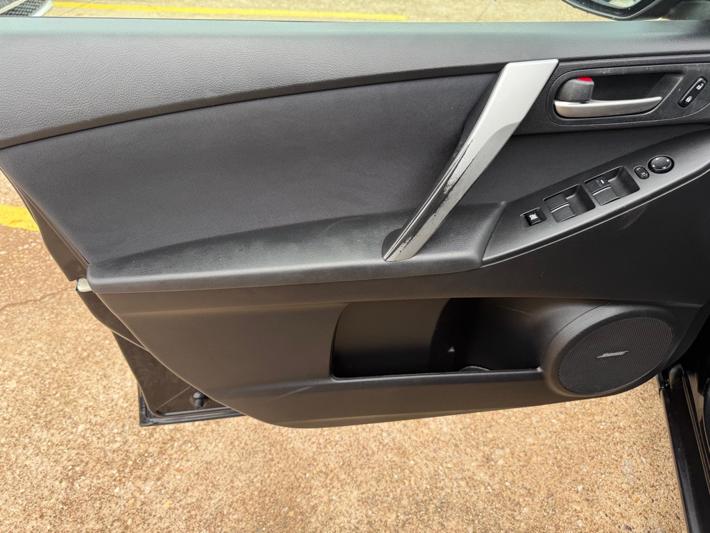 2011 Mazda Mazda3 Image 13