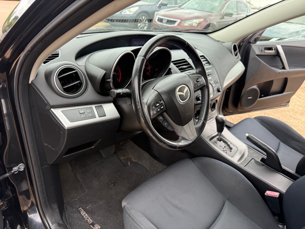 2011 Mazda Mazda3 Image 14