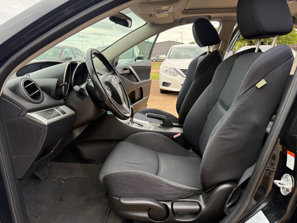2011 Mazda Mazda3 Image 15