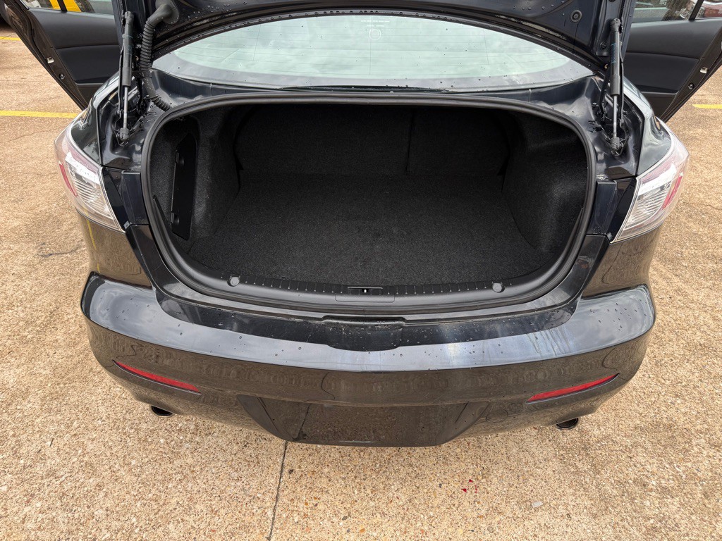 2011 Mazda Mazda3 Image 17