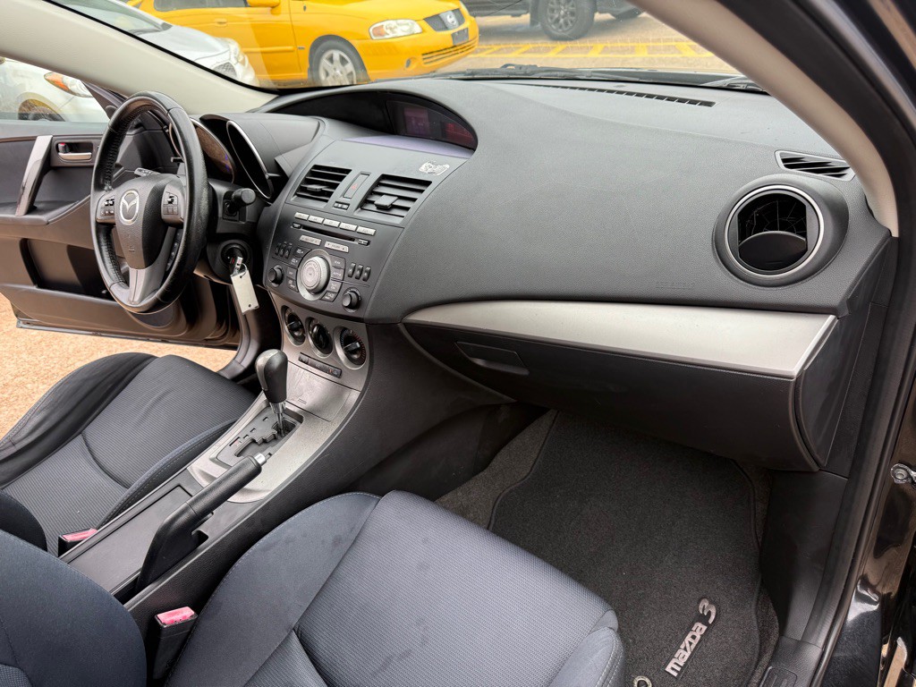 2011 Mazda Mazda3 Image 20