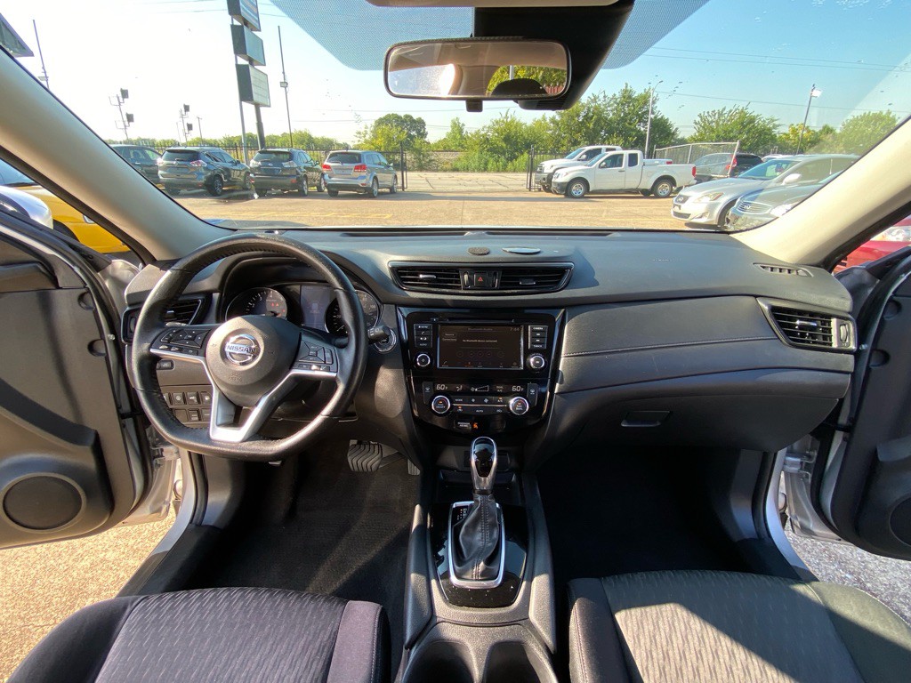 2020 Nissan Rogue Image 20